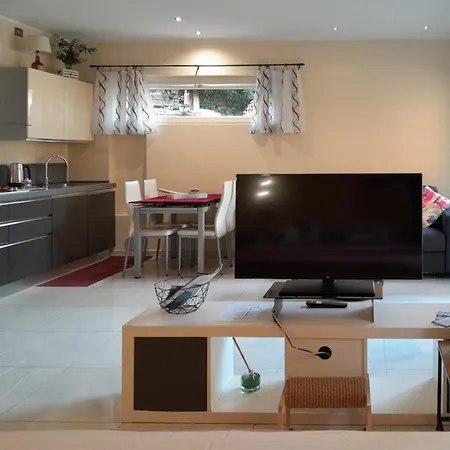 La Casina Apartman Laglio